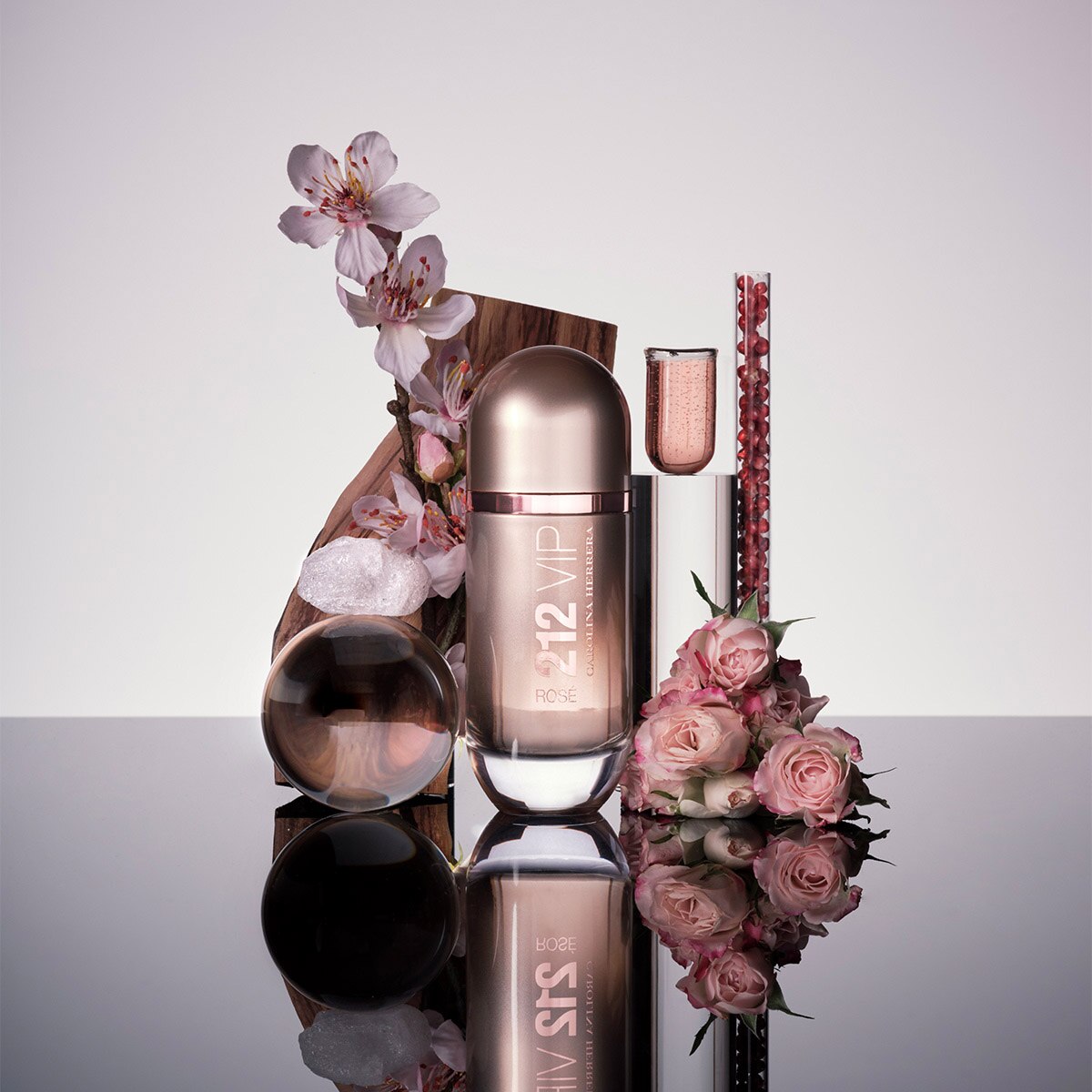CAROLINA HERRERA 212 VIP ROS&Egrave; SET PARA DAMA PERFUME EDP
